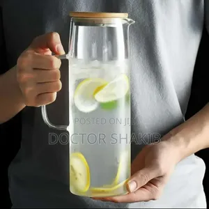 Luxurious Glass Pitchers With Lid