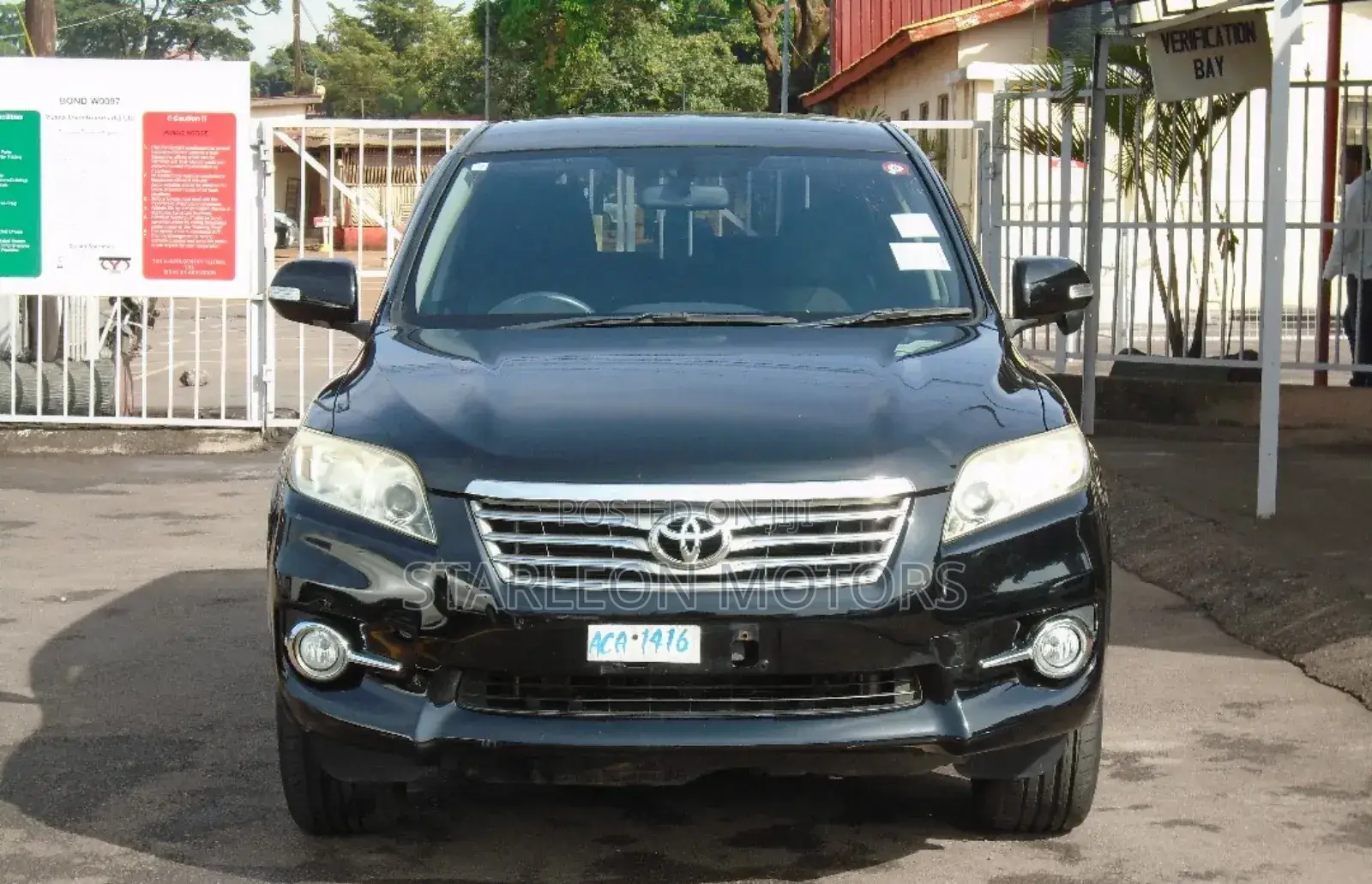 Toyota Vanguard 2013 Black