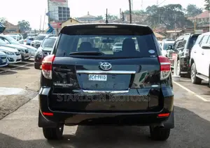 Toyota Vanguard 2013 Black