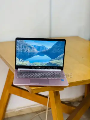New Laptop HP Stream 14 8GB Intel Core I7 SSD 256GB