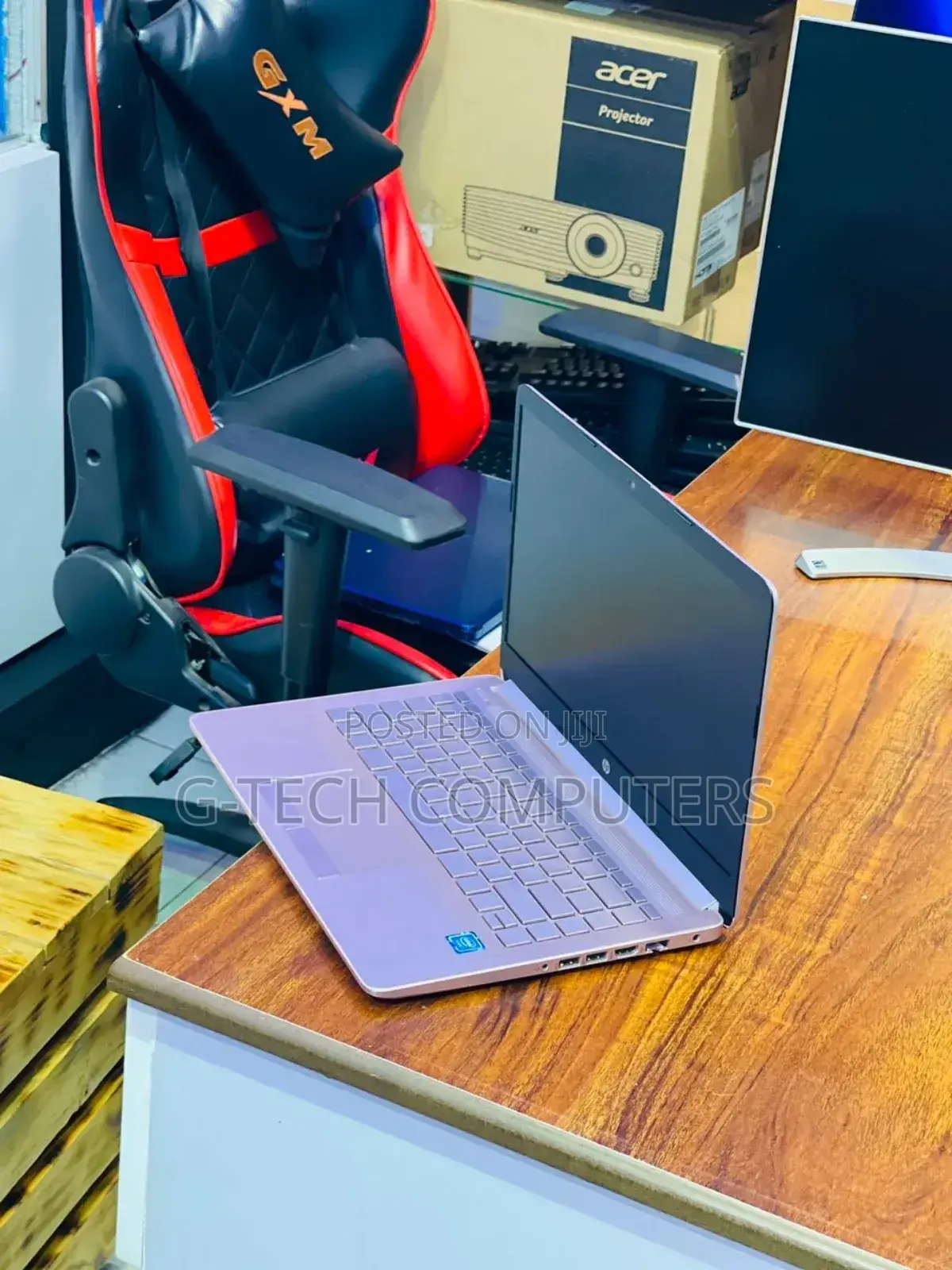 New Laptop HP Stream 14 8GB Intel Core I7 SSD 256GB
