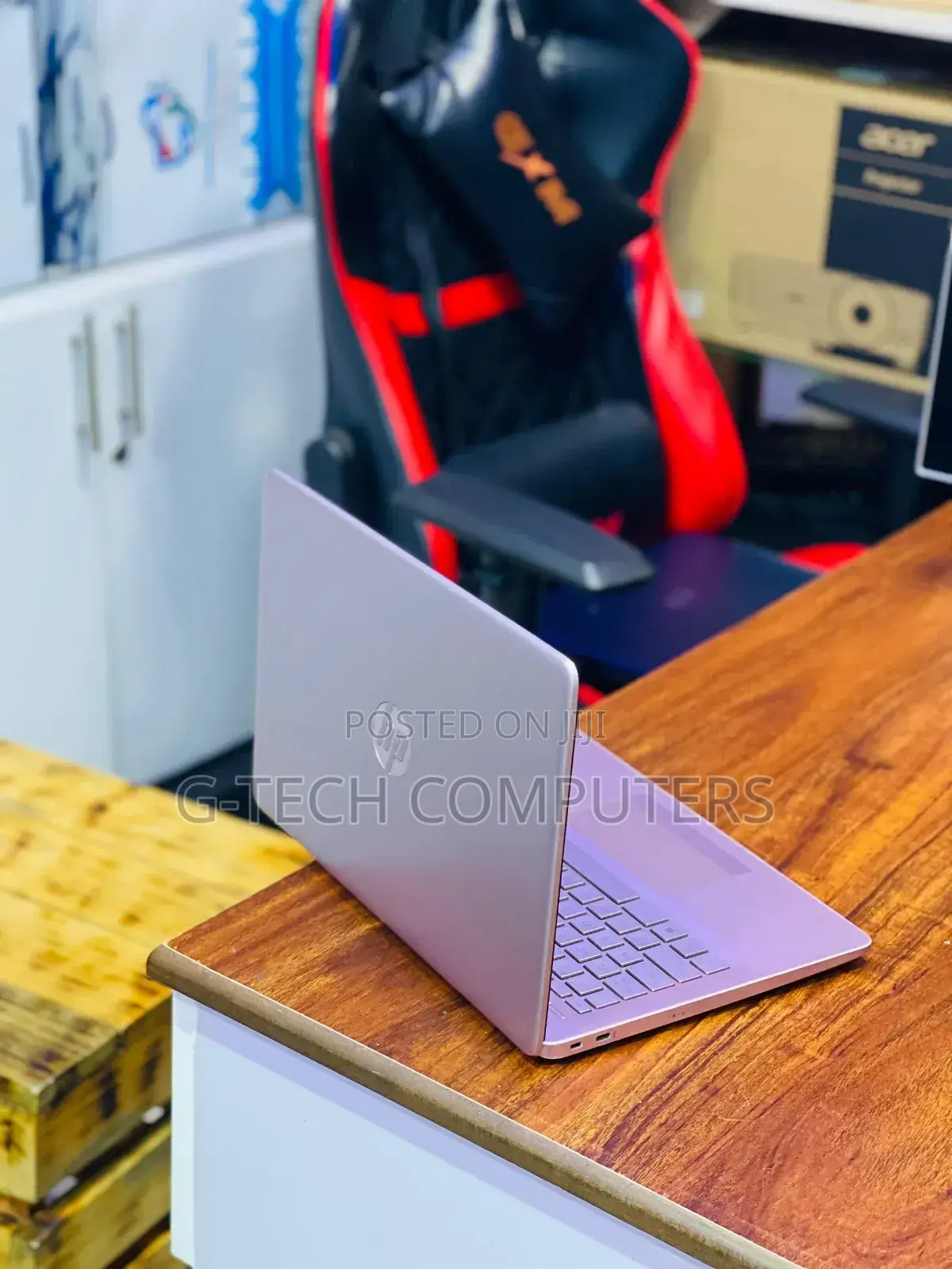 New Laptop HP Stream 14 8GB Intel Core I7 SSD 256GB