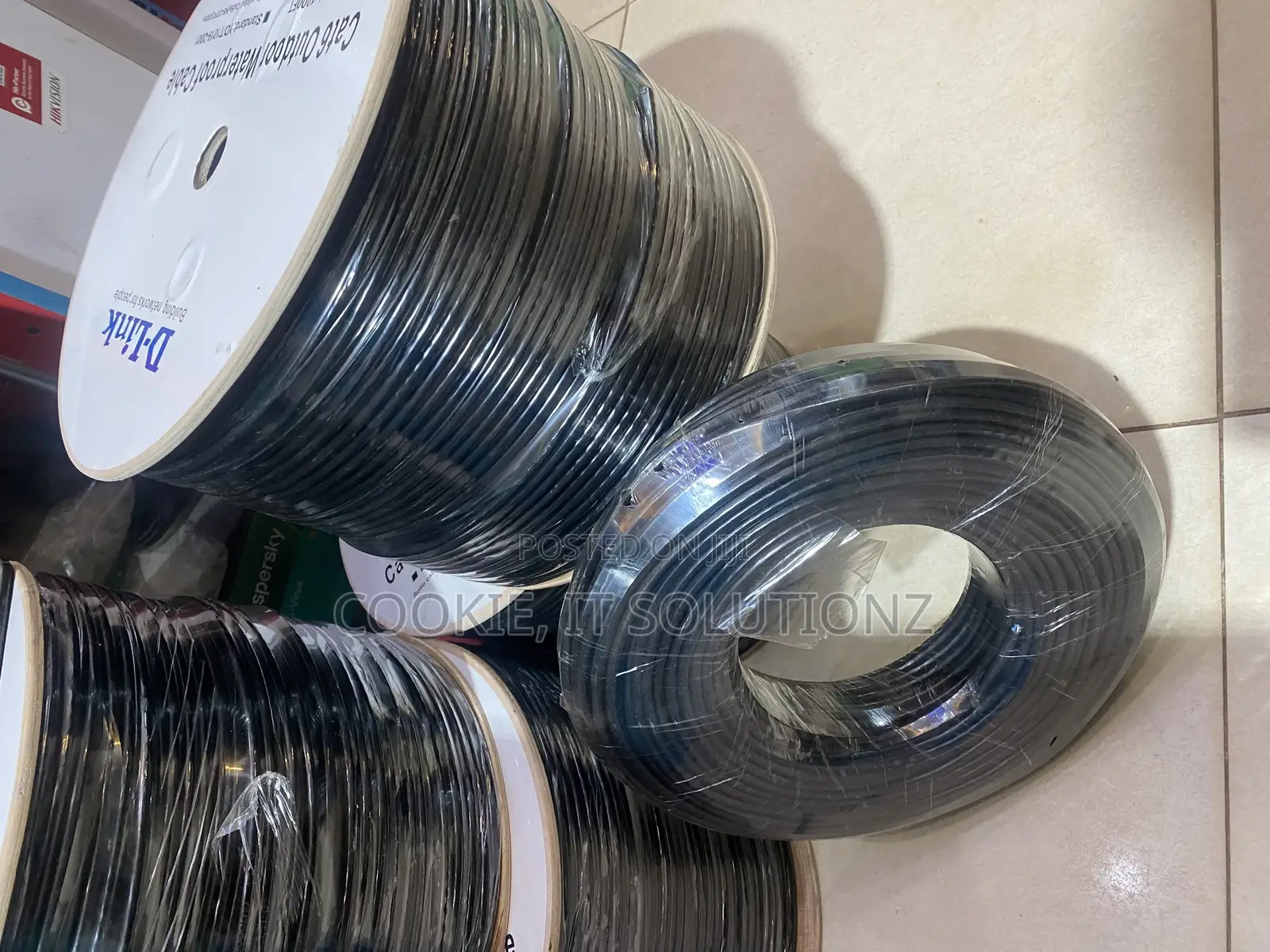 Outdoor Cat6 Networking Waterproof Cable