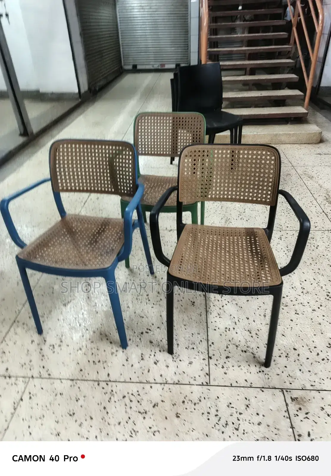 Armed Plastic Chairs Plastic Chairs