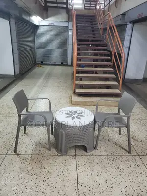 Zz2501 Plastic Table and Chairs (Gray)