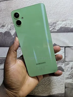 Samsung Galaxy A05 64 GB Green