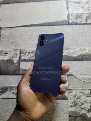 Samsung Galaxy A06 128 GB Black