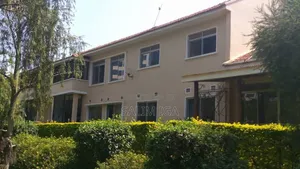 Mini Flat in Kololo Property, Central Division for rent