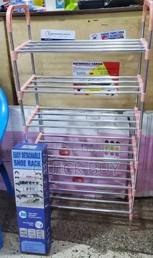 Lightweight and Space-Saving Storage Solution for Footwear