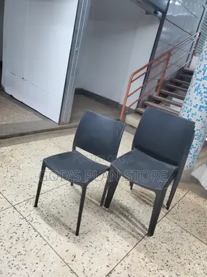 Black Economic Portable Plastic Chairs