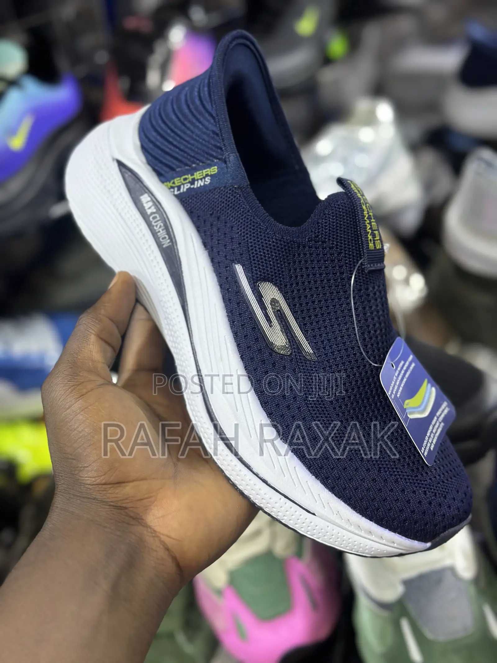 Skechers Slip-ins Max Cushion Sneakers