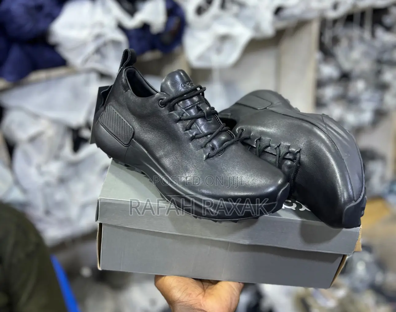 Men’S Triple Black Ecco Leather Sneakers