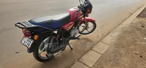 Bajaj CT 125X 2025 Red