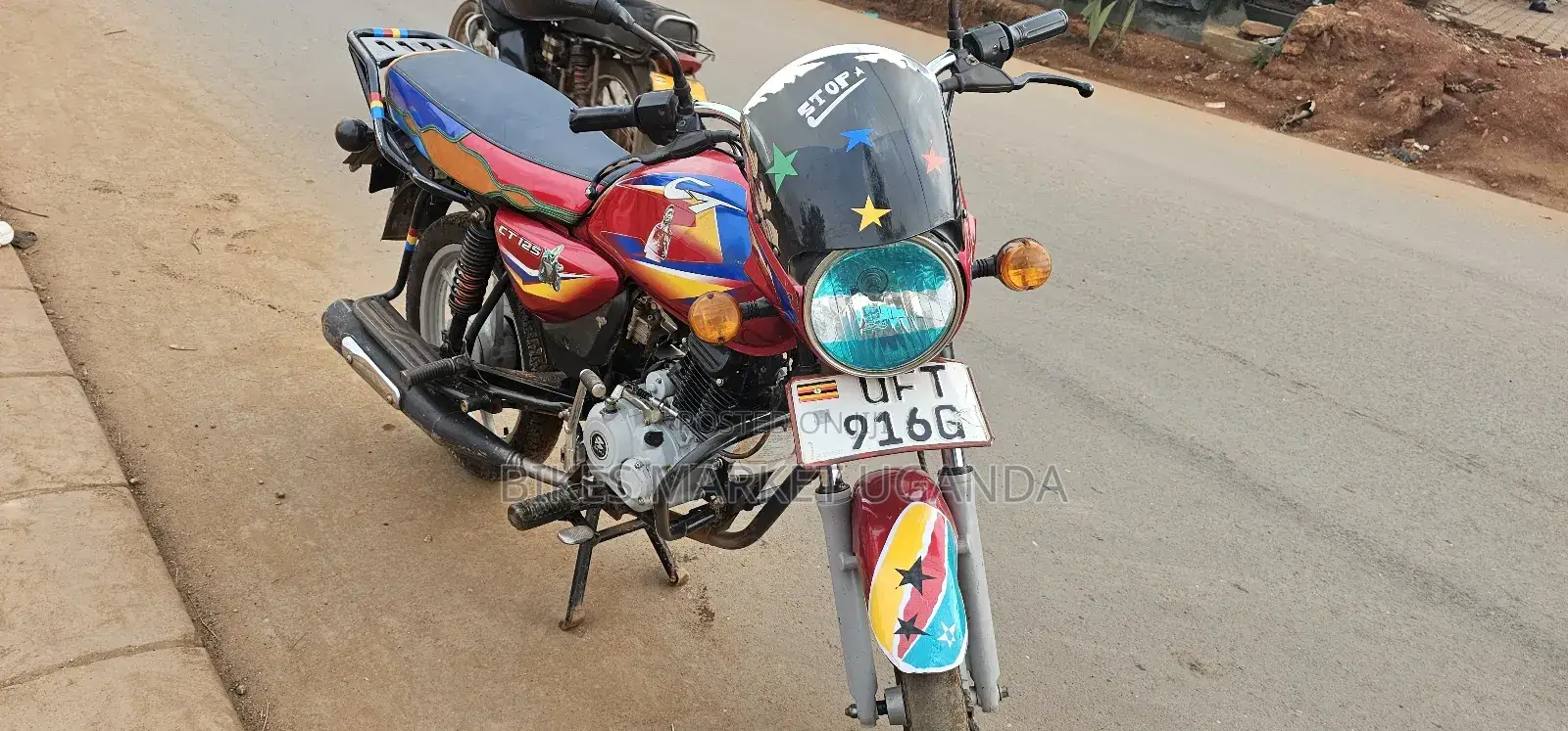 Bajaj Boxer 125 2023 Red
