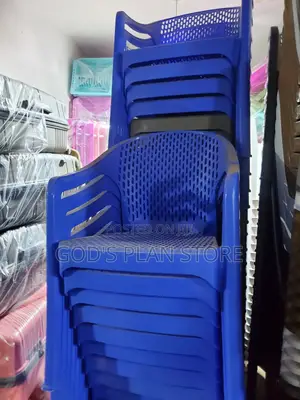 Handled Blue Plastic Chairs Plastic Chairs