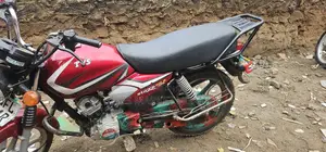 TVS HLX 125 2023 Red