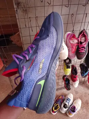 Basketball Shoe