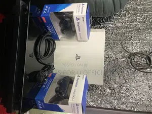 Ps4 Pro Uk Used 2 Controllers White In Color