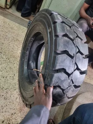 28x9 - 15 (8.15 -15 ) Tubes Tires for Forklift