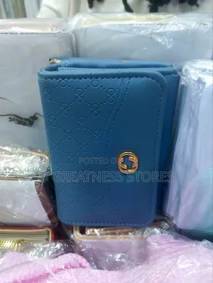 Medium Sized Wallets