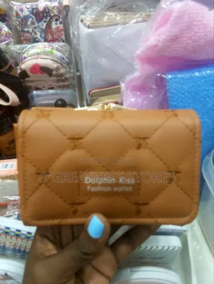 Medium Sized Wallets
