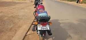 Bajaj Boxer 125 2025 Red