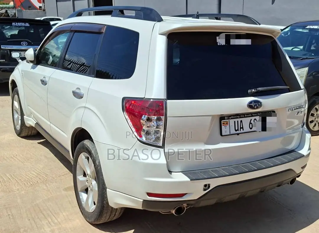 Subaru Forester 2010 White