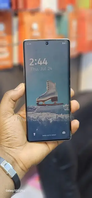 Tecno Camon 30S Pro 256 GB Gold