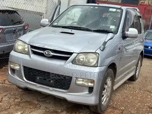 Daihatsu Terios 1.5i 4x4 Automatic 2012 Silver