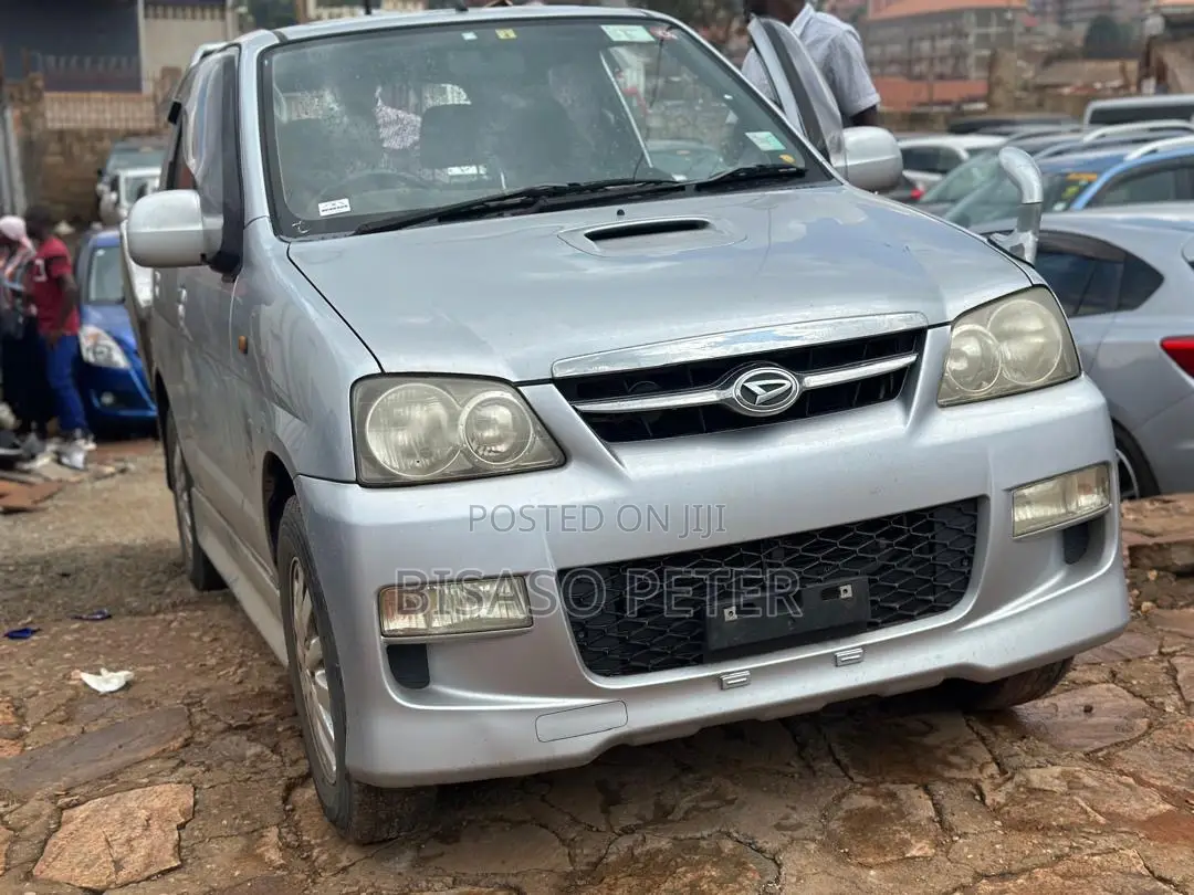 Daihatsu Terios 1.5i 4x4 Automatic 2012 Silver