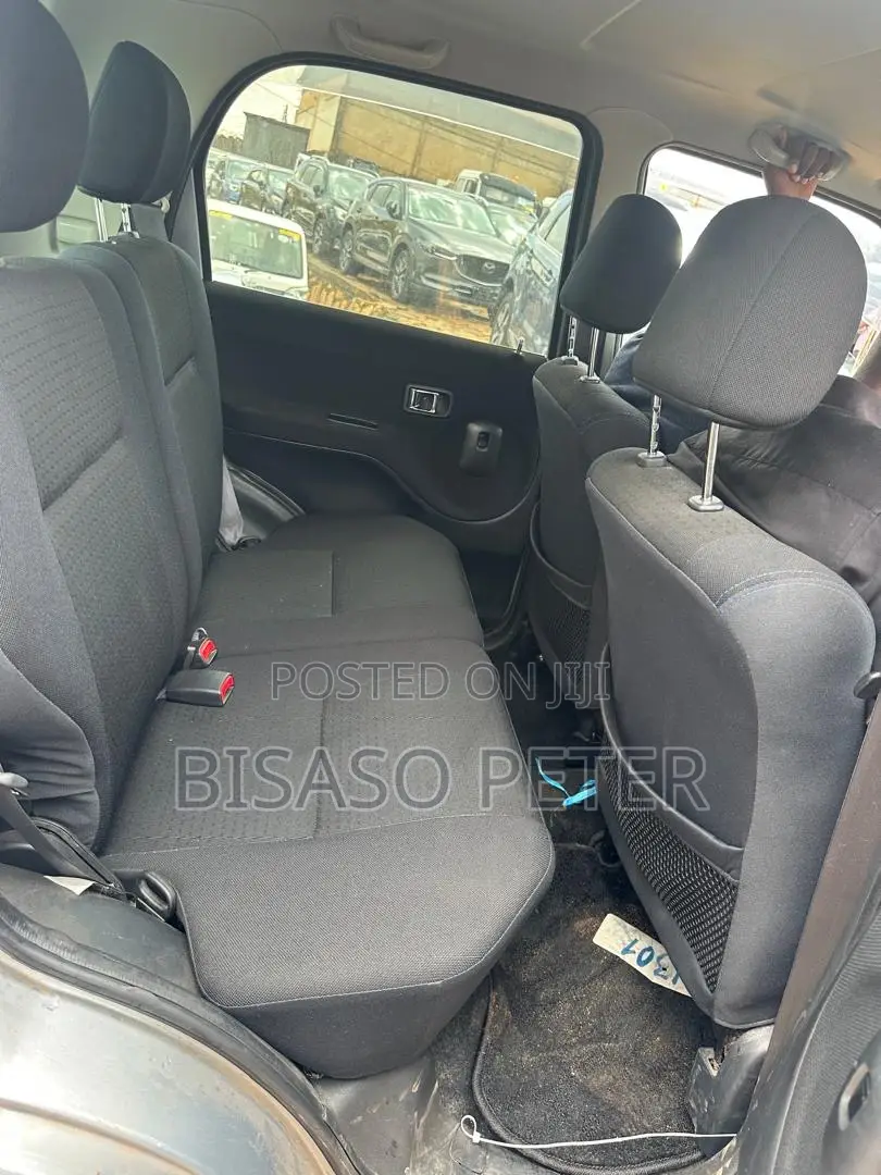 Daihatsu Terios 1.5i 4x4 Automatic 2012 Silver