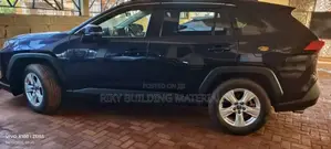 Toyota RAV4 LE 2021 Blue
