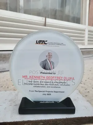 Round Crystal Award