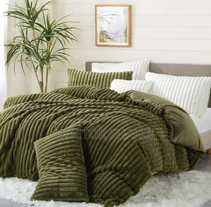 6×6 Coral Duvet 4 PCS Set