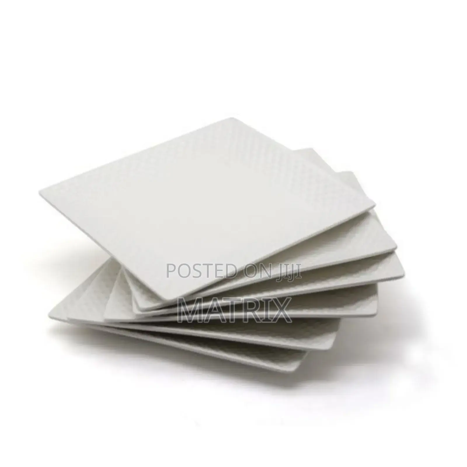 6 Pieces of Square Checked Plates -White.