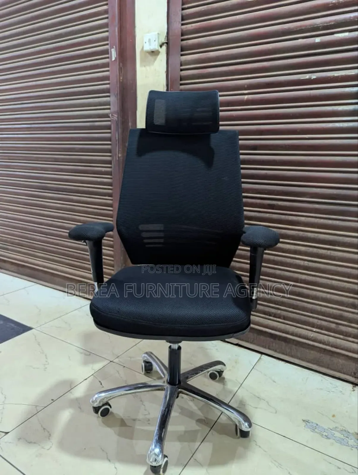 Office Chair With Adjustable Armrests, Height, and Headrest