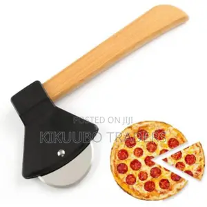 Axe Type Bamboo Pizza Cutter