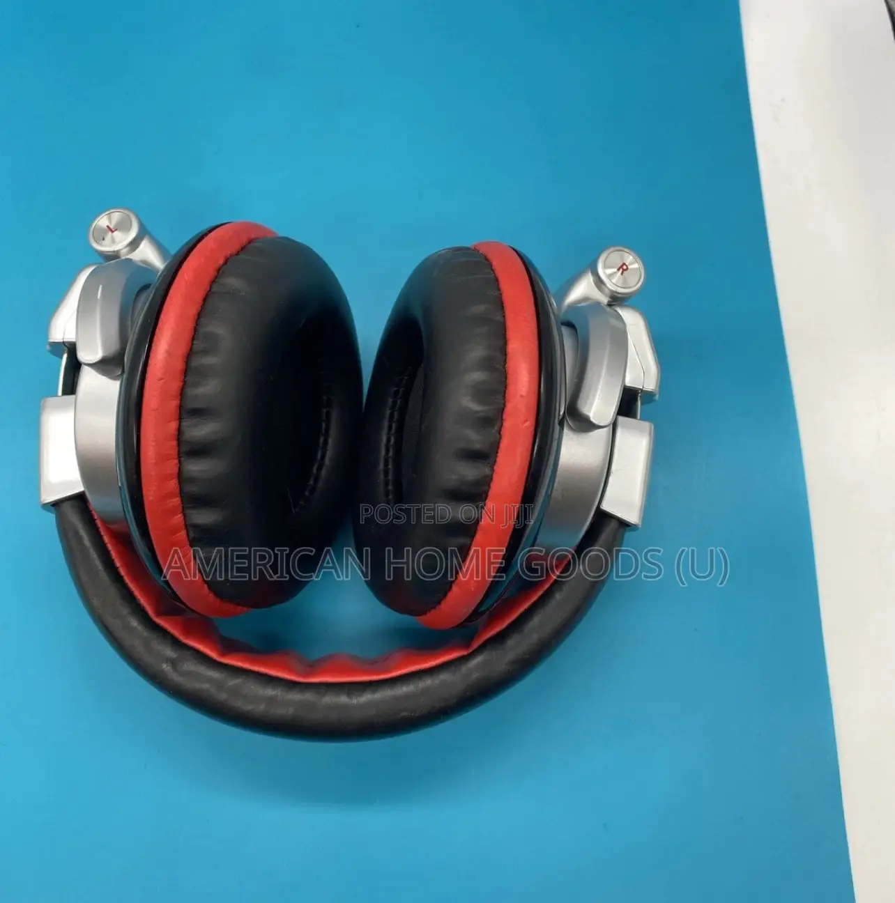 Numark Redwave Professional Dj Headphones Silver Redrotating