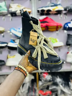 Dr. Martins