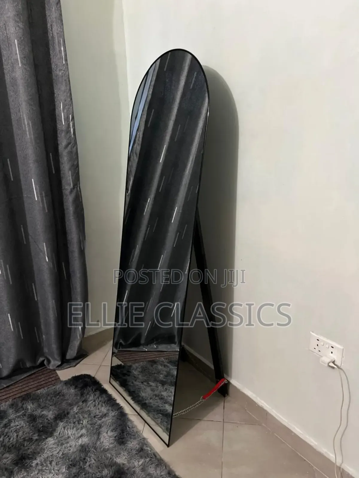 Self Stand Mirror