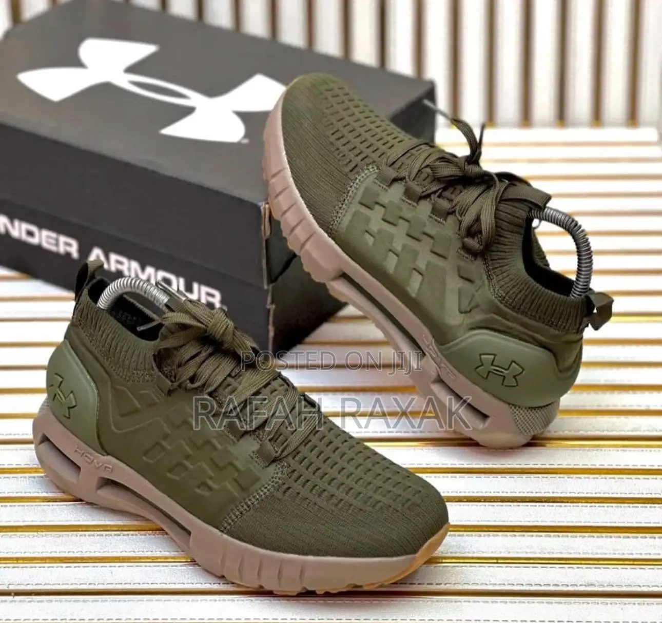 Original Army Green Under Armour Hovr Phantom 1 Sneaker