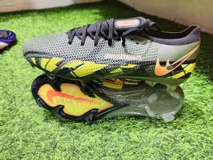 100000 for Boots Original Material All Colors and Sizes