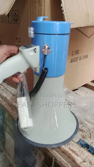 Megaphone Comes With a Handheld Microphone Many Functions