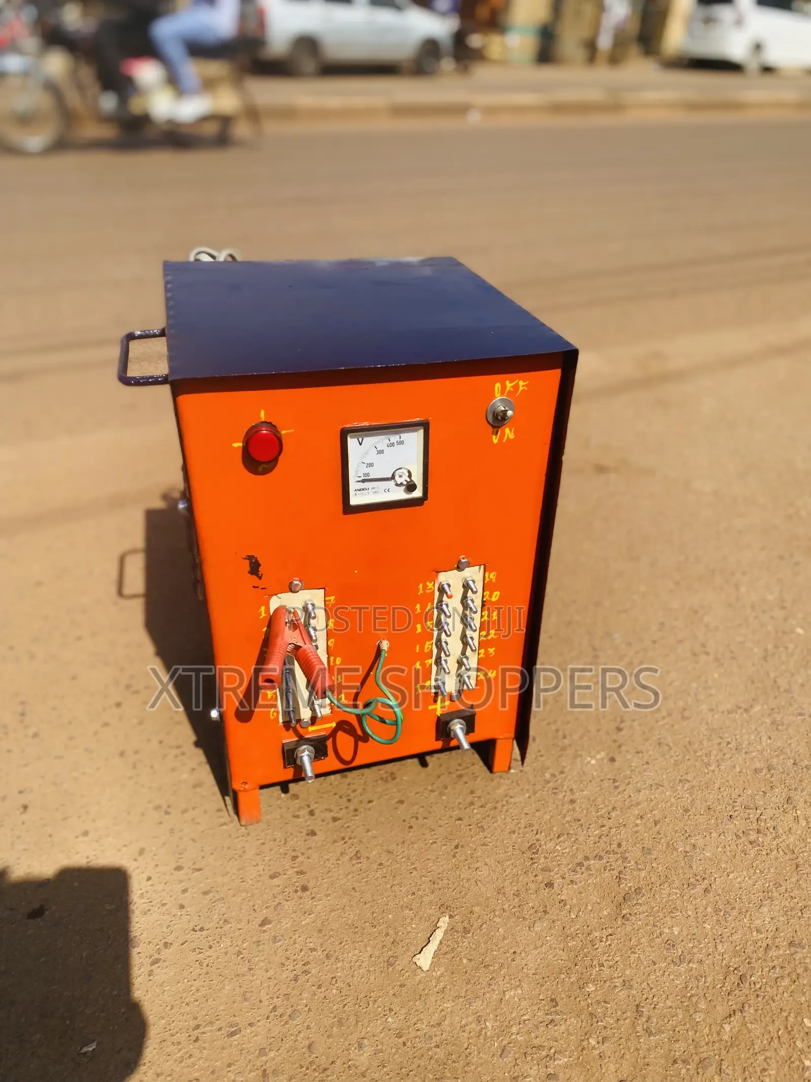 Ubarn Machine / Batteries/ Battery Chargers 24
