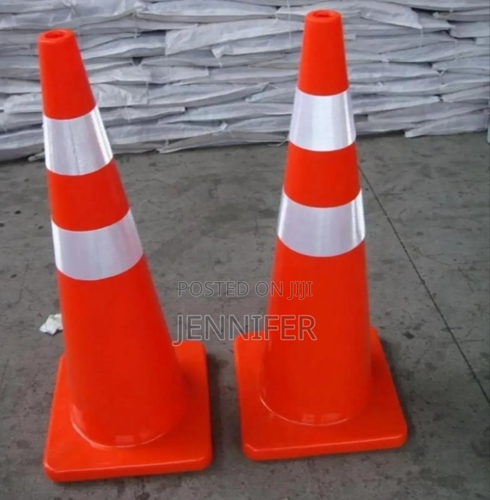 2pcs Safety Traffic Cones With 75cm