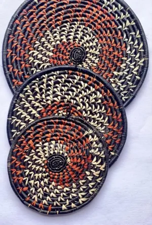 Decorated Wall Basket Mat