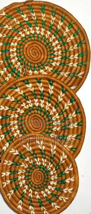 Decorated Wall Basket Mat