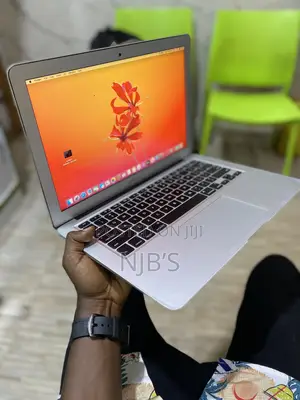 Laptop Apple MacBook Air 2012 4GB Intel Core I5 SSD 128GB