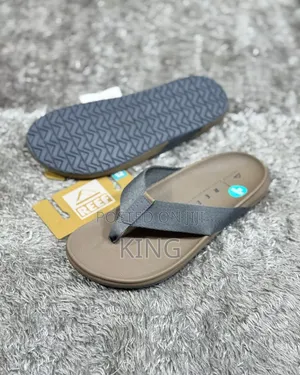 Notch Reef Sandals