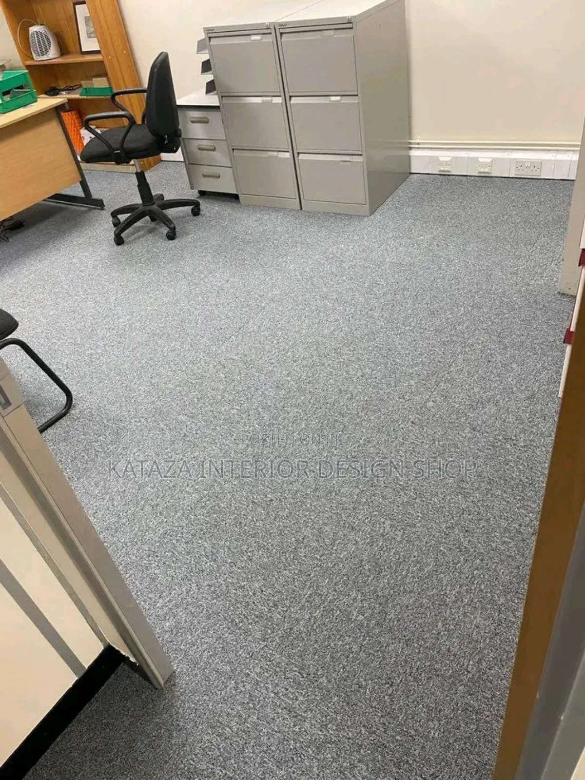 Adorable Grey Woolen Carpet